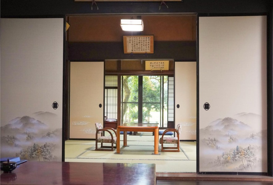 畳の部屋が連なる和室