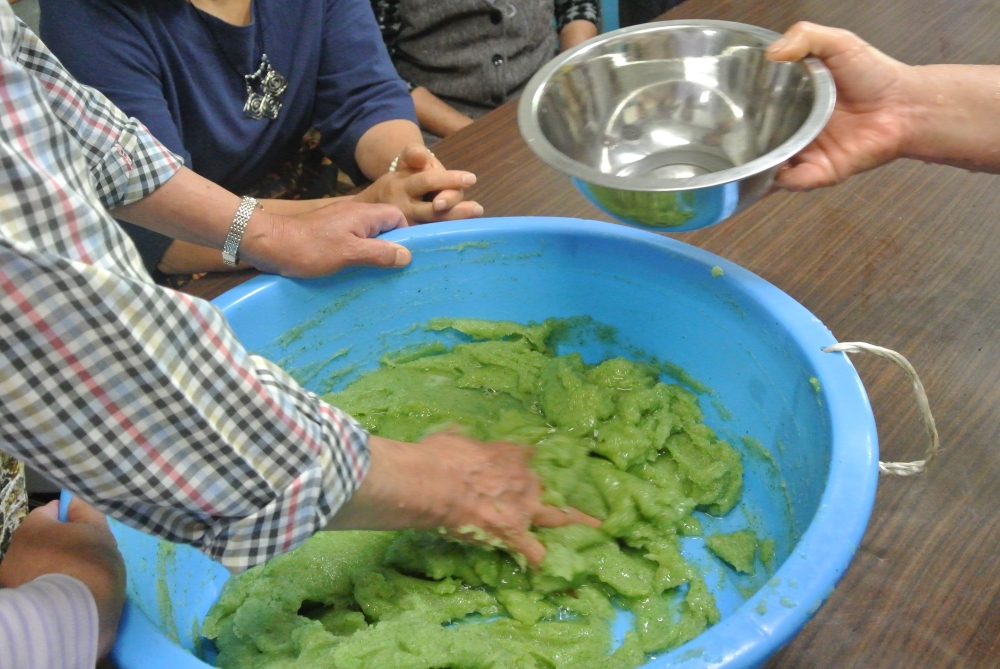 匹見町内谷地区へこんにゃく作りに行ってきました♪