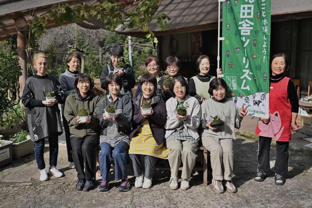 野山を散策し、あなただけの苔玉をつくりませんか？（いわみん2025）